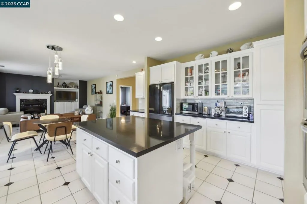 5004 Star Mine Way, Antioch, California 94531 home-pic-13